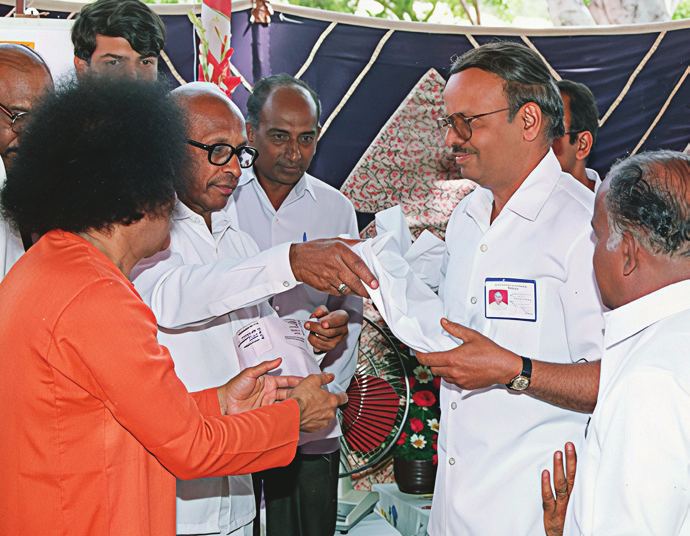 Swami with Doctors of SSSGH, Whitefield