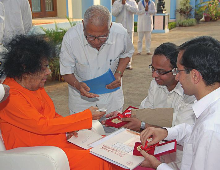 Swami blessing the DNB Gold Medalist - 2010