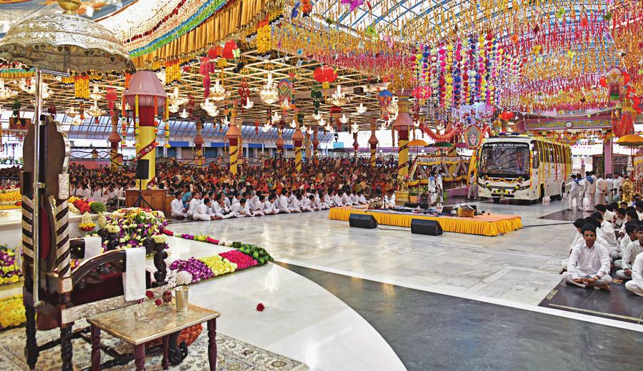 Photograph — Sri Sathya Sai Mobile Hospital