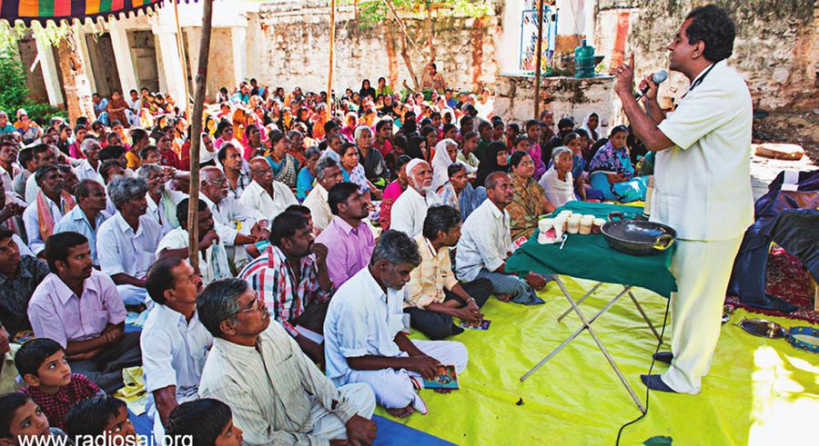 Photograph — Sri Sathya Sai Mobile Hospital