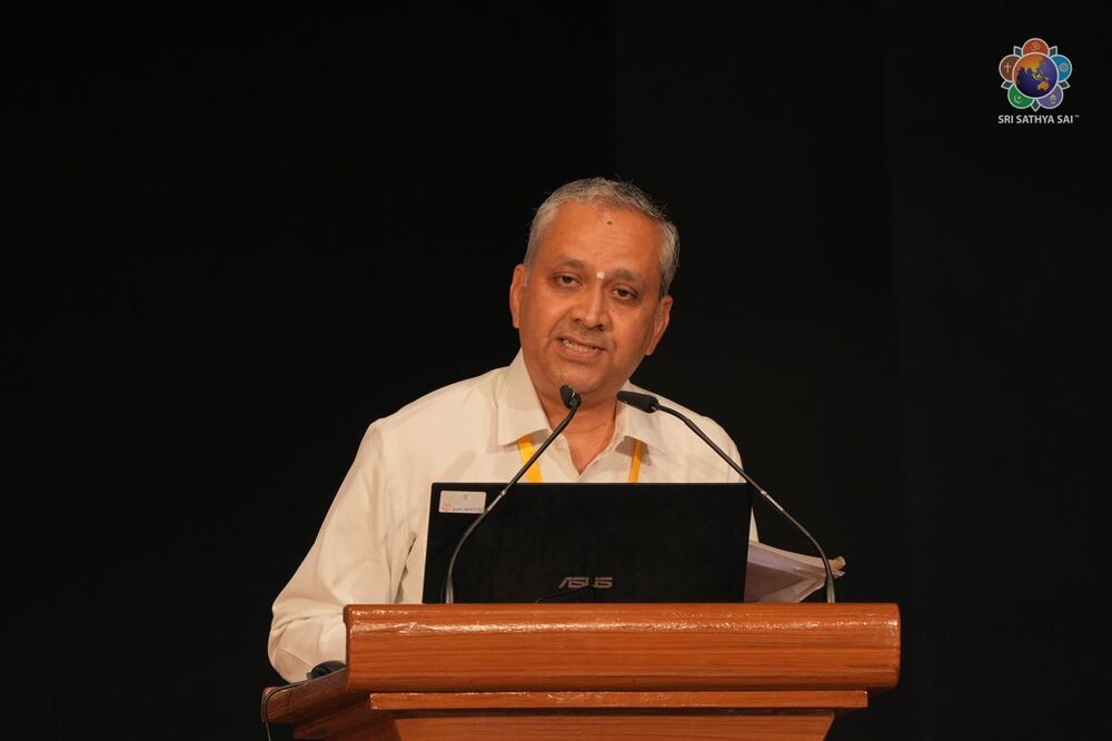 Sri DV Chandrasekhar-MC
