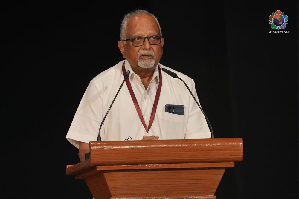 Dr.Sundaresh Dabir