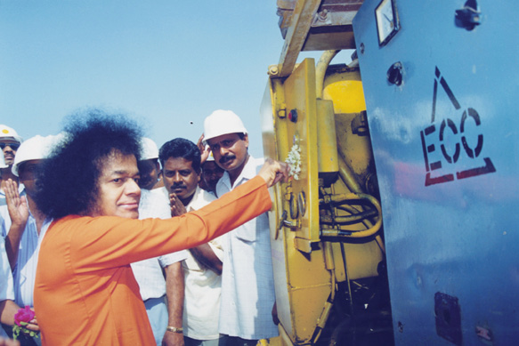 Picture from page 10 of Manohriday, April–June 2013