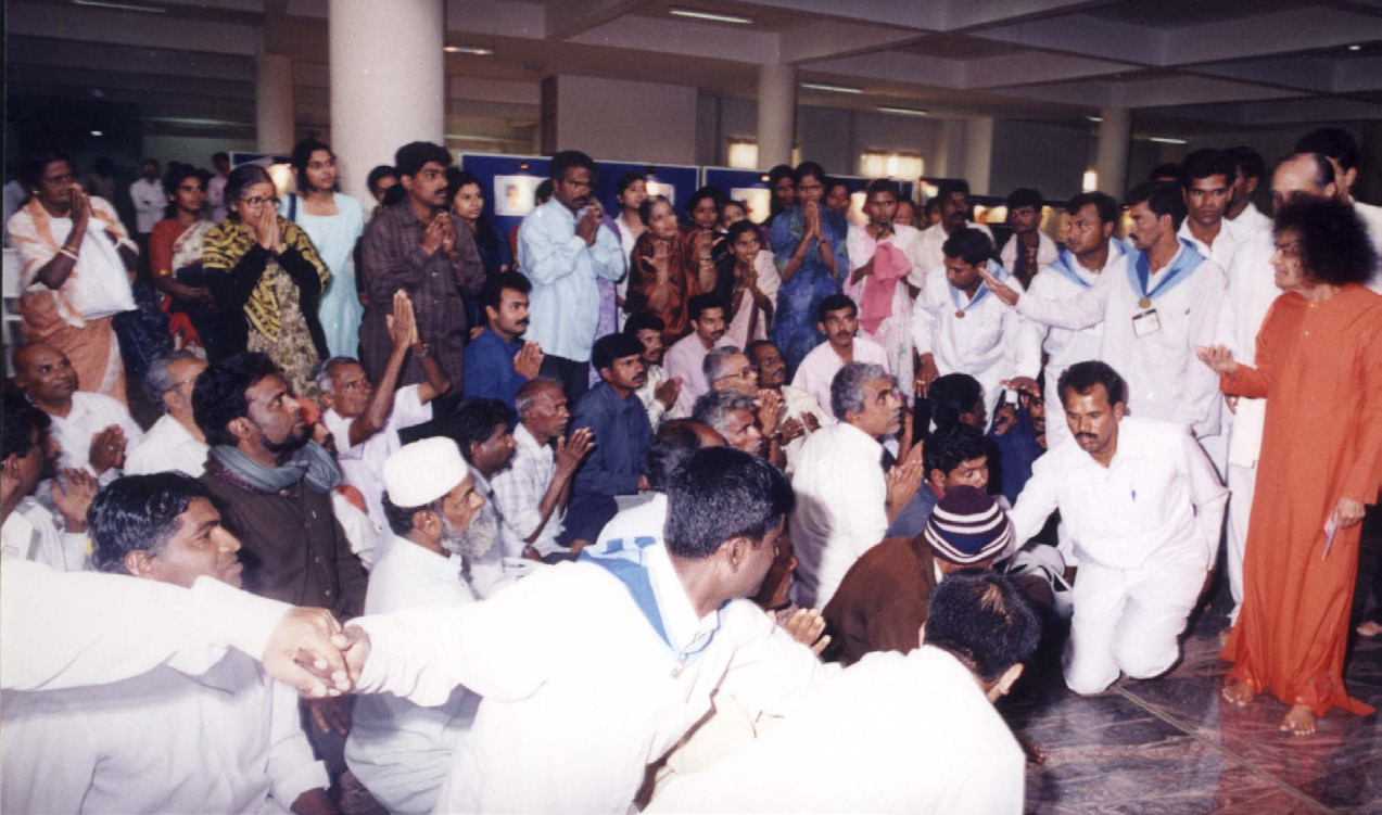 Picture from page 10 of Manohriday, April–June 2013