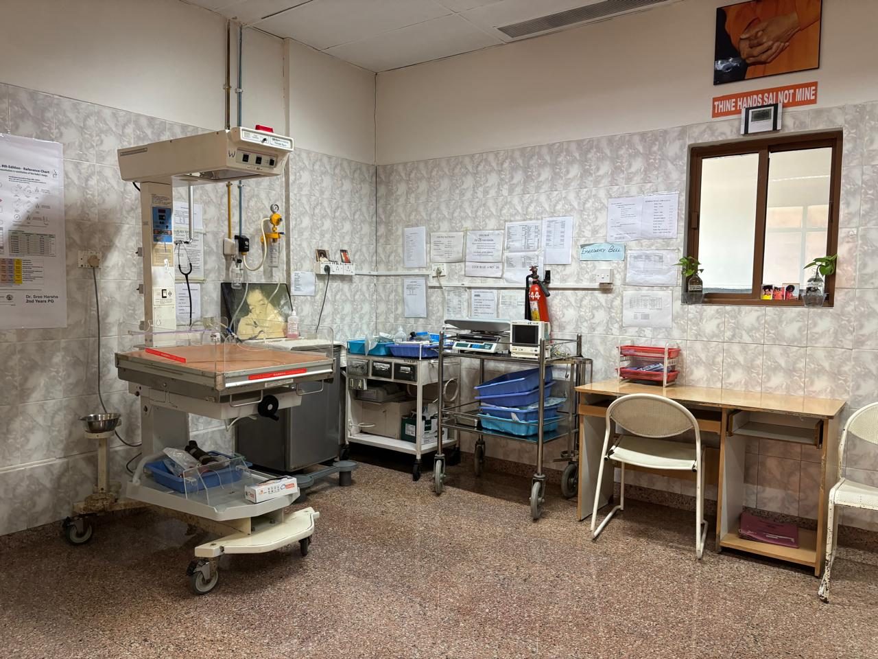 Newborn care unit