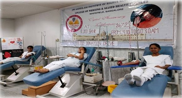 Donors at the College of Nursing blood donation drive in the hospital Blood Bank