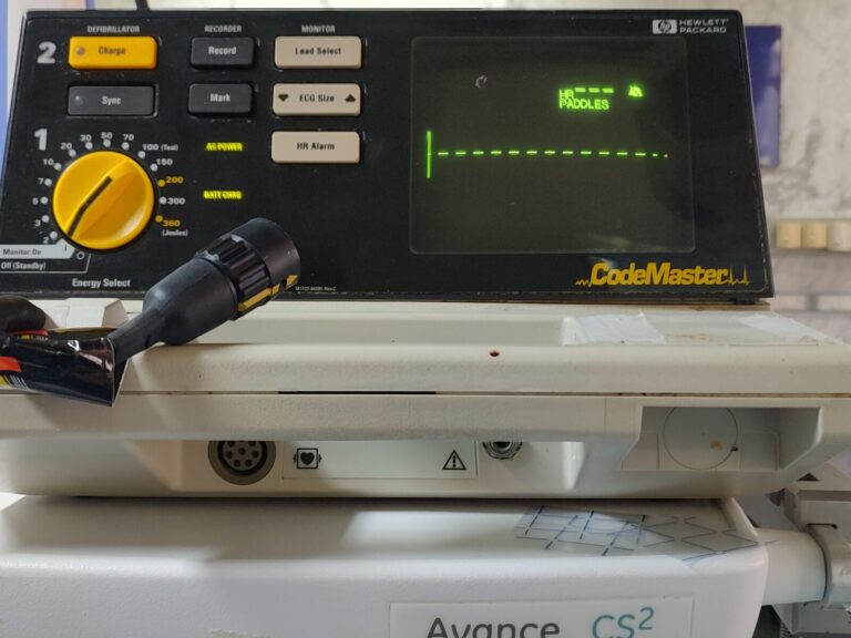 Hewlett-Packard CodeMaster defibrillator