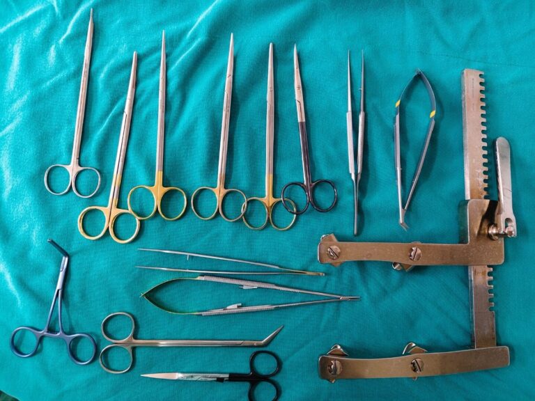 Cardiac surgical instruments of Geister, Snowden-Pencer, Jarit and Pilling-Weck make
